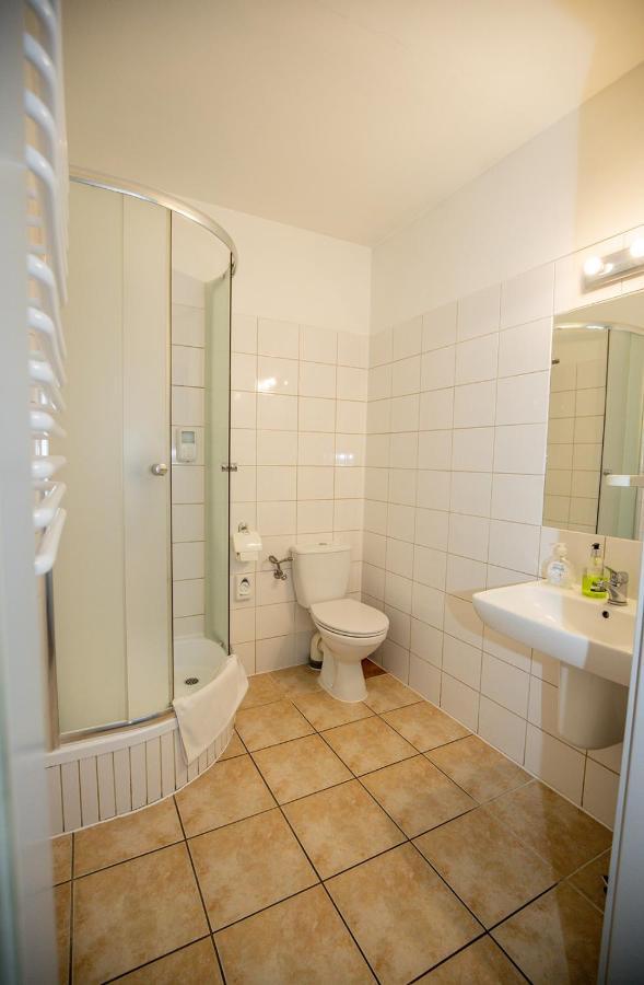 Pensjonat Rogatka Osieczna Kültér fotó